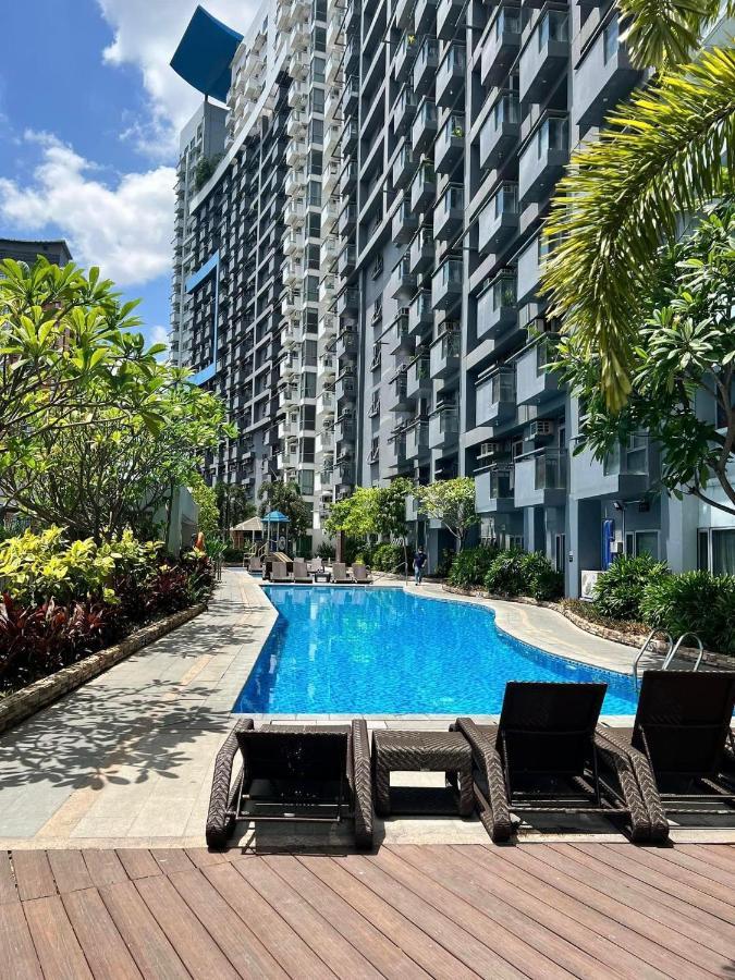 الشقق الفندقية مانيلافي  Manhattan Heights Towerb In Araneta Cubao 5Mins Walk To Smart Araneta المظهر الخارجي الصورة